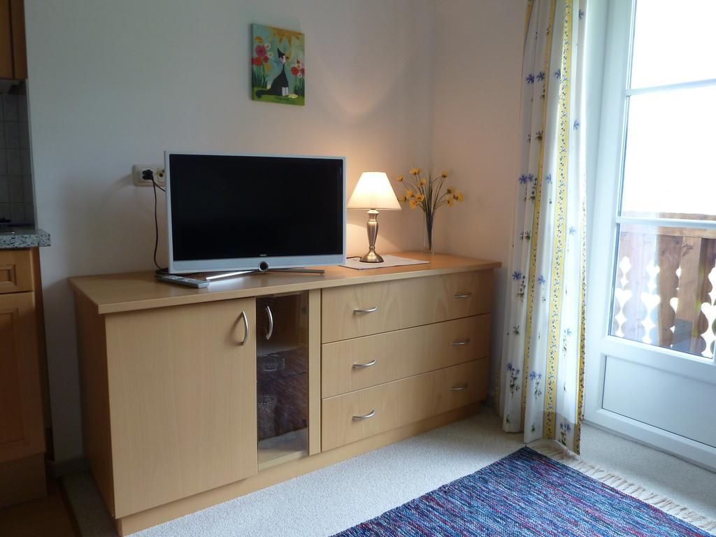 Haus Schoenblick Apartment Strobl Room photo
